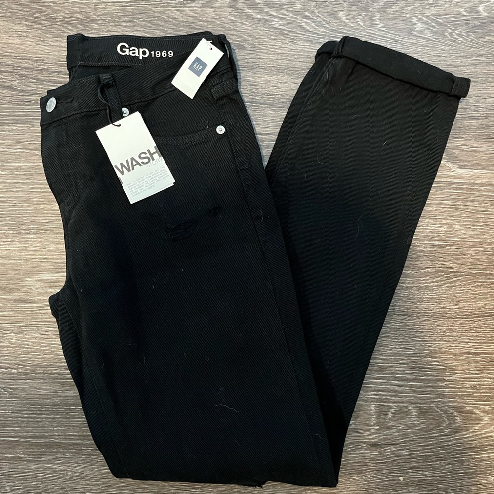 NWT Girlfriend Jean from Gap, Black with some distressing, 27.